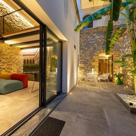 Moramusa Charme Apartment *